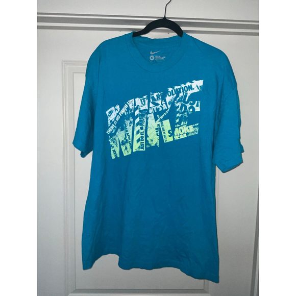 Nike Loose Fit Men's‎ T-shirt Size CL - Picture 1 of 9